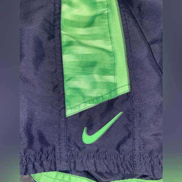 NIKE SWIM TRUNKS SIZE L - Picture 3 of 4